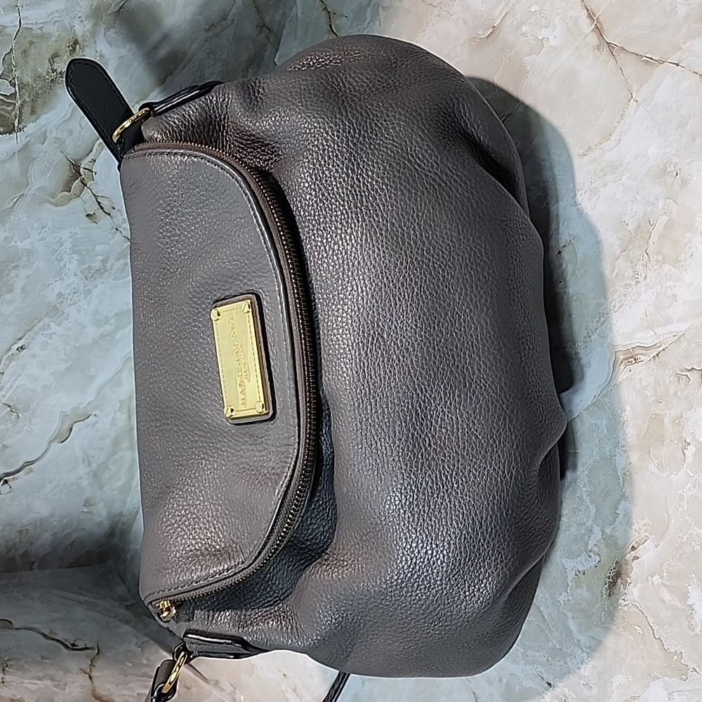 MARC JACOBS Natasha Crossbody Gray Pebbled Leather Bag